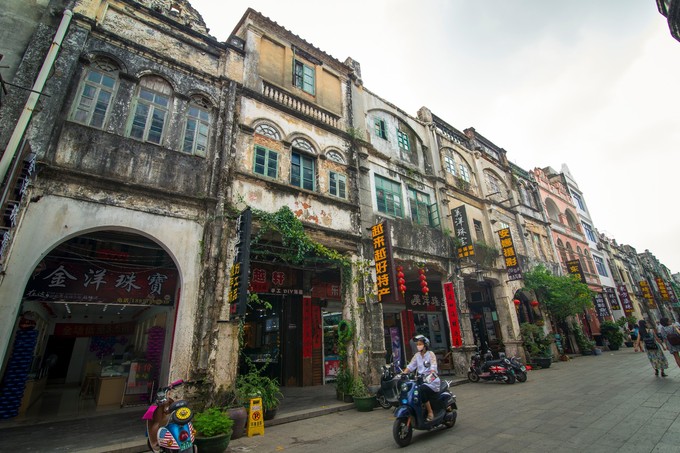 �����������V������������