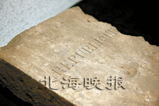 �������V������������