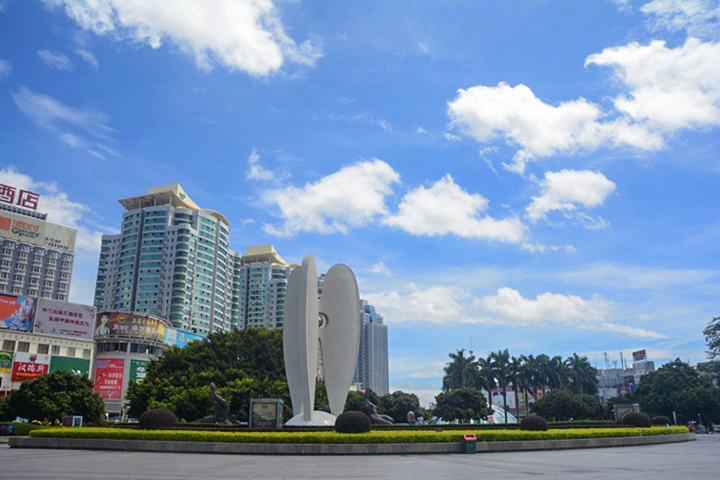 �V�����������磬���B(ni��o)�B(y��ng)������������